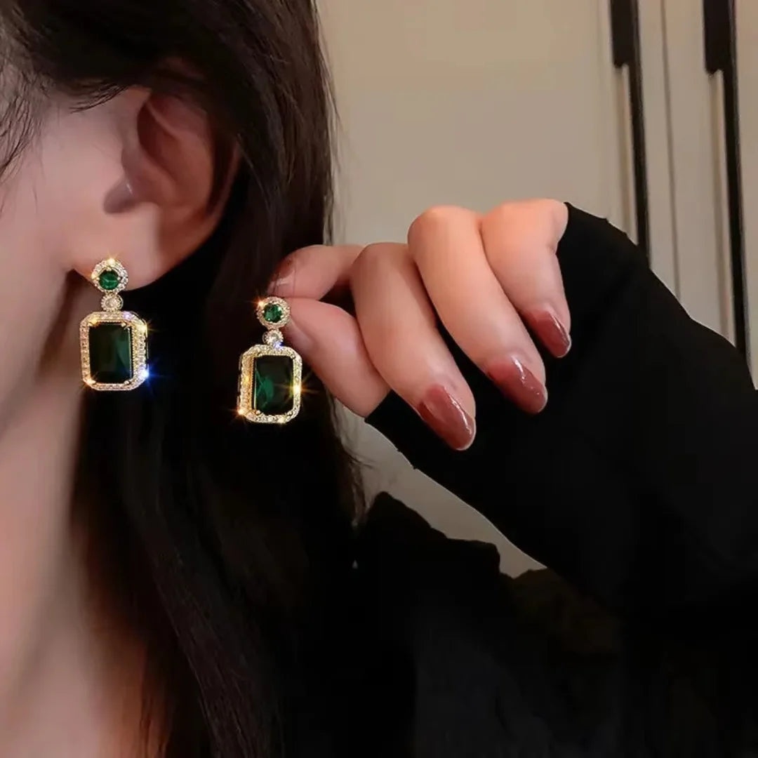 May Emerald Birthstone Jewelry Set