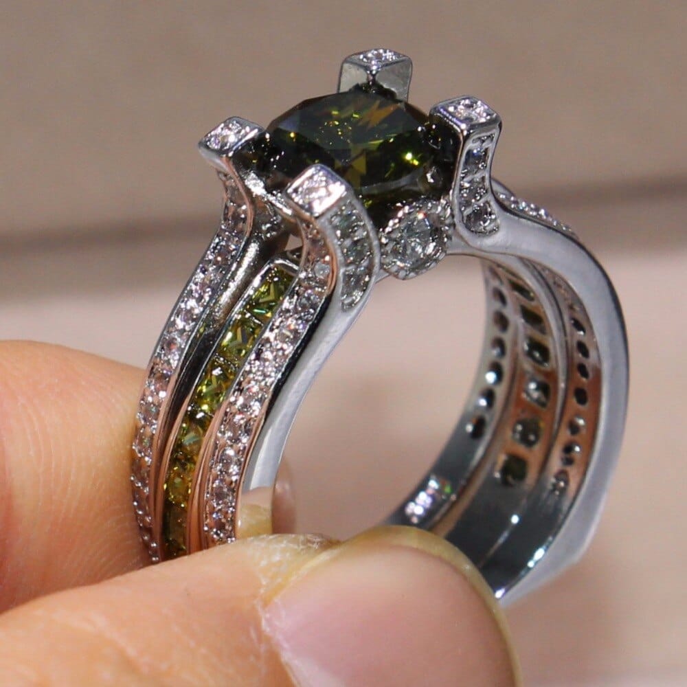 August Peridot Birthstone Ring - Birthmonth Deals